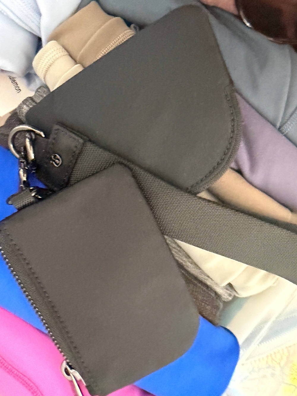 Lululemon dual pouch wristlet Black - Picture 3 of 3